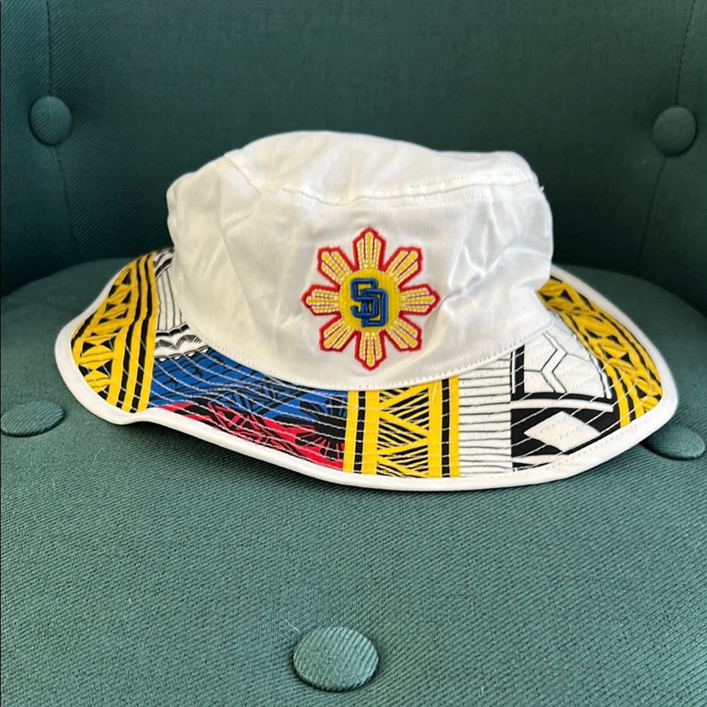 SD Padres Filipino night bucket hat